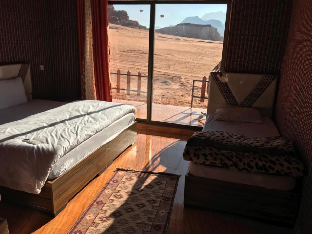 Flower Life Camp Wadi Rum Exteriör bild