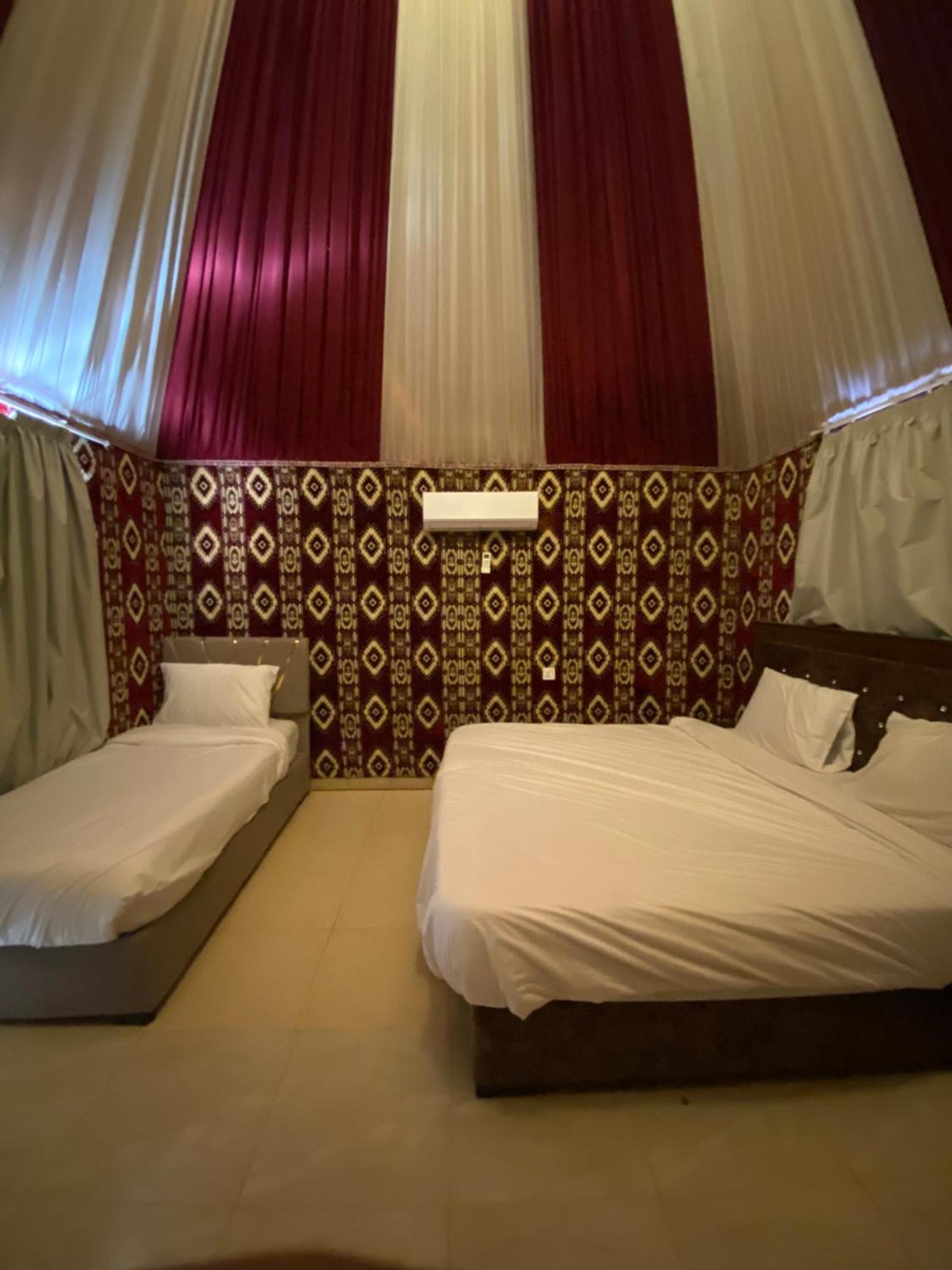 Flower Life Camp Wadi Rum Exteriör bild
